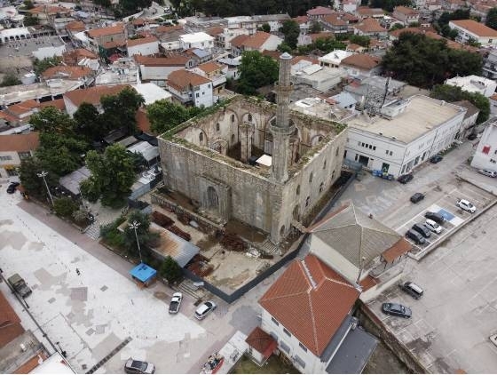 Το έργο αναλαμβάνει η κοινοπραξία «ΚΑΤΑΣΚΕΥΑΣΤΙΚΗ ΙΛΙΣΣΟΣ ΑΤΕ – ΔΟΞΑ Α.Β.Ε.Τ.Ε.».