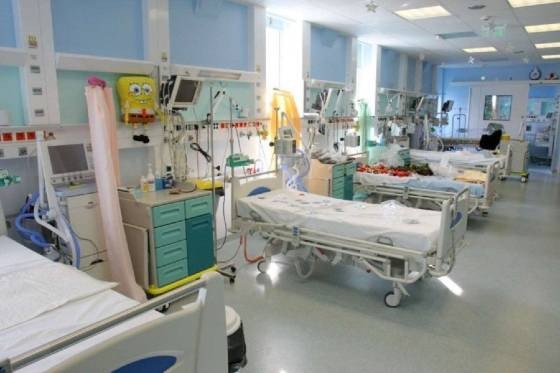 Συναγερμός στα παιδιατρικά νοσοκομεία - Χωρίς ΜΕΘ Παίδων η Θράκη