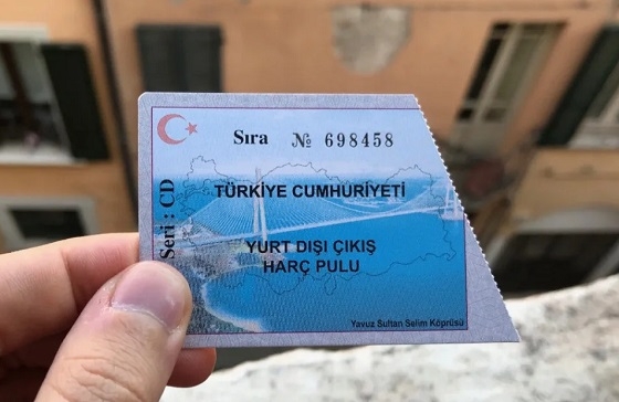 Παράβολο για να βγουν στο εξωτερικό πληρώνουν οι Τούρκοι τουρίστες.