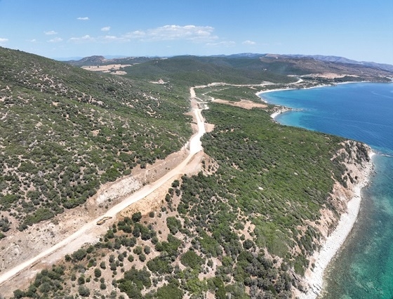 Η βελτίωση του δρόμου Μαρώνειας - Μεσημβρίας, θα ενισχύσει τον τουρισμό της περιοχής.