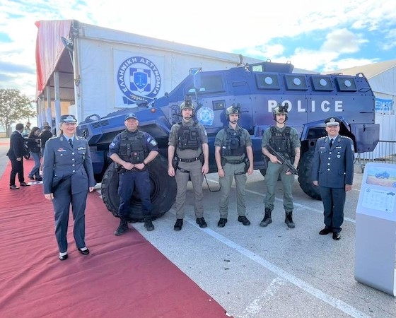 Το όχημα Τυφώνας το οποίο συμβάλει στην παράνομη μετανάστευση.