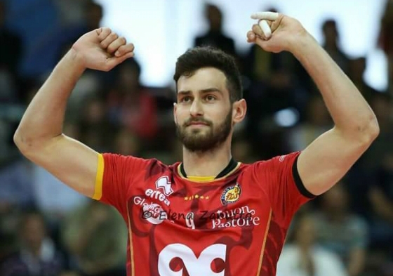 Ο 25χρονος ξεκίνησε την επαγγελματική του διαδρομή στον Εθνικό Αλεξανδρούπολης το 2010 σε ηλικία 17.