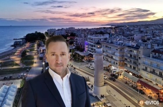 Ο κ. Ζαμπούκης σημείωσε ότι σε λιγότερο από μία εξαετία, ο πληθυσμός της Αλεξανδρούπολης αυξήθηκε κατά 30.000 μόνιμους κατοίκους.