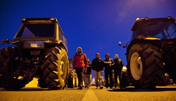 "Οχι" στο ραντεβού με τον Τσίπρα οι αγρότες των μπλόκων της Α.Μ.-Θ.