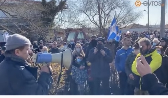 Στιγμιότυπο από τη διαμαρτυρία της περασμένης Κυριακής στο Φυλάκιο.