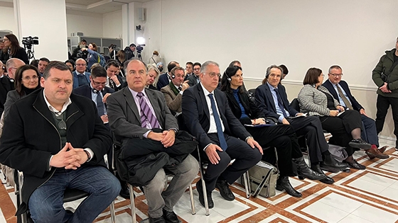 Στον Έβρο ο Τάκης Θεοδωρικάκος με τους πρέσβεις της ΕΕ (video + photo)