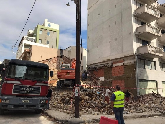 Σημερινή εικόνα από τη στιγμή κατεδαφισμού.