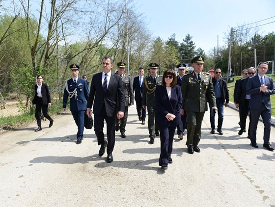 Υπουργός Εθνικής Άμυνας από τον Έβρο: "Το Φως διαλύει το Σκοτάδι. Τελικά η ζωή υπερνικά τον θάνατο!"