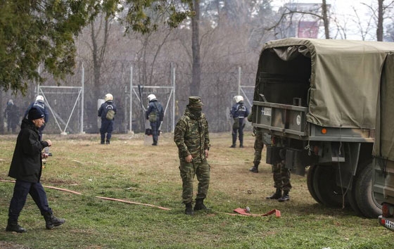 Στεφανής: 9.600 προσπάθειες παραβίασης των συνόρων μας τη νύχτα
