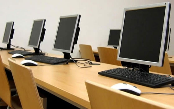 Εκπαιδευτικές μονάδες της Περιφέρειας ΑΜΘ εφοδιάζονται με σύγχρονο εργαστηριακό εξοπλισμό