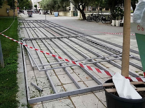 Λαϊκή Συσπείρωση: "Όχι στη λειτουργία καφέ -μπαρ στον πεζόδρομο της Ακαδημίας!"