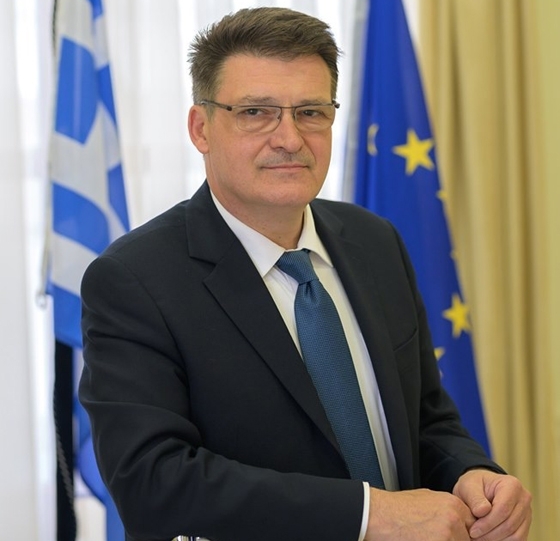 Πέτροβιτς: "Να δημιουργηθεί μονόδρομος από το αεροδρόμιο προς το ΠΓΝΑ για τα επείγοντα περιστατικά"