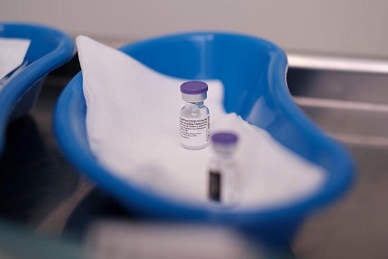 Από Δευτέρα  ανοίγει η πλατφόρμα ραντεβού για εμβολιασμό στους ηλικιωμένους άνω των 85 ετών