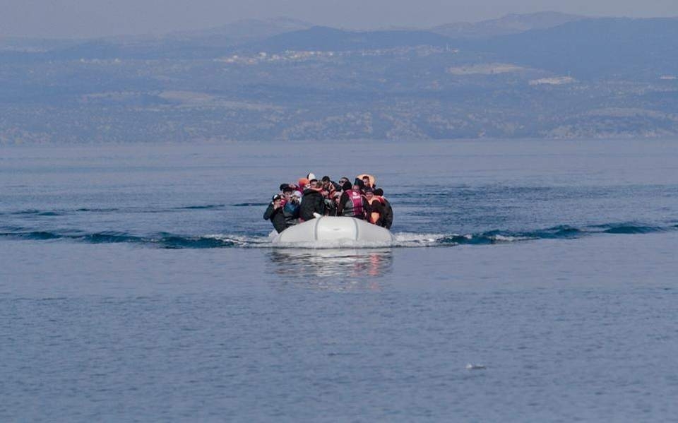 Βάρκα με 12 παράτυπους μετανάστες έπλεε ανοιχτά της Σαμοθράκης - Κινητοποιήθηκε το λιμενικό 