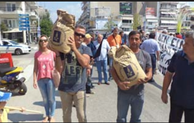 Οι δύο πλευρές επισημαίνουν ότι δεν έχει 'πέσει στο τραπέζι' θέμα απολύσεων.