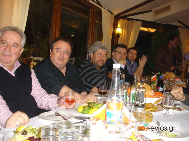 Συνάντηση των ραδιοπειρατών του '70 - '80 για κρασί και κους - κους.