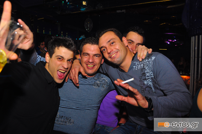 Οι τρελαμένες dj Funky E και Jenny στο Prive club - The people.