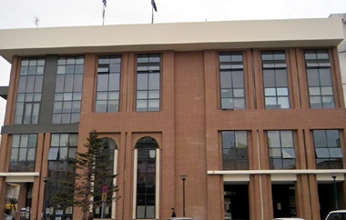 Για να το χρησιμοποιούν  αθλητικές ομάδες της πόλης.