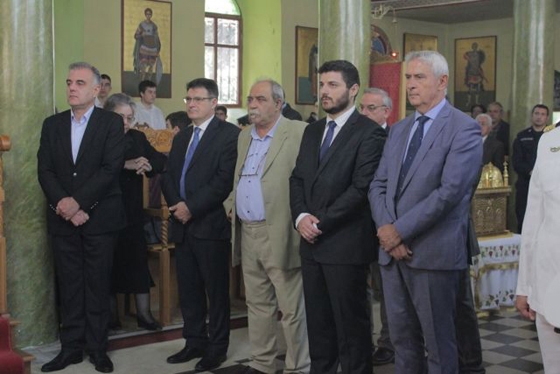Από αριστερά: ο Δήμαρχος Θ.Βίτσας, ο Αντιπερ.Έβρου Δ.Πέτροβιτς, ο Βουλευτής ΣΥΡΙΖΑ Δ.Ρίζος, ο Γ.Γ. ΥΠΝΑ Δ.Τεμπονέρας, & ο Βουλευτής ΝΔ Αν.Δημοσχάκης 