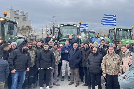 Ο Υπουργός Αγροτικής Ανάπτυξης λέει ότι είναι πάντα ανοιχτός για συζήτηση με τους αγρότες.