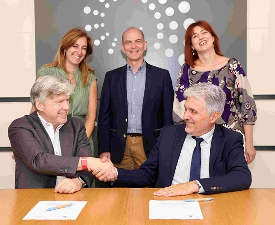 Μνημόνιο Συνεργασίας του Δημοκρίτειου Πανεπιστημίου με την Ένωση Ασφαλιστικών Εταιριών.