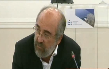 Ο κ. Λαμπάκης άδραξε την ευκαιρία για να στείλει μήνυμα προς το Ταμείο μέσω του εκπροσώπου του.