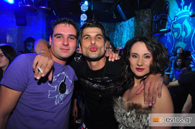 Η Τάμτα στο Prive Club σε μία δυνατή εμφάνιση - The people.