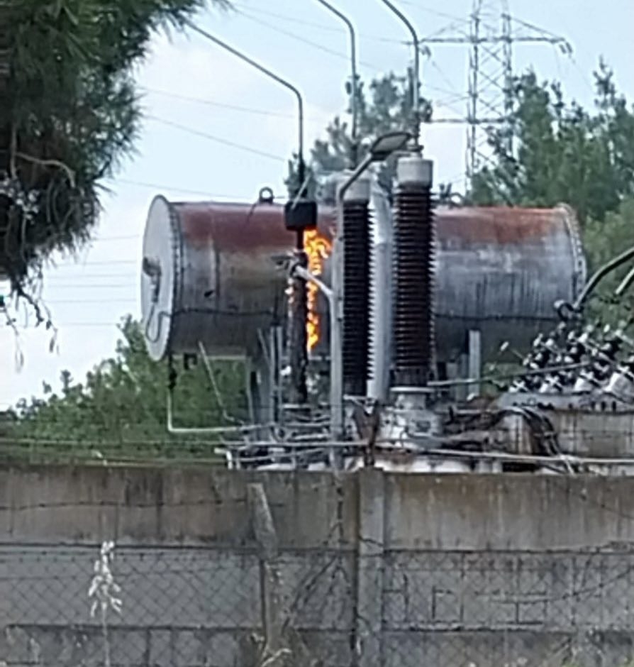 Η φωτιά ξύπνησε τον περσινό φόβο της δασικής πυρκαγιάς στην Δαδιά.