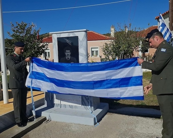 Ο Σμηναγός Αθανάσιος Βουτίδης έπεσε στο καθήκον, υπηρετώντας με απαράμιλλο θάρρος και αίσθημα ευθύνης την πατρίδα.