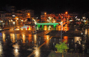 Με αφορμή τα σχόλια των τελευταίων ημερών αναφορικά με τη νέα πλατεία ξεκαθαρίζει τέσσερα πράγματα.