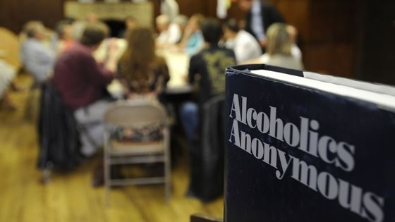 ΙΟΝΙΑΝ Α.Α.: «Στην απεξάρτηση από το αλκοόλ δεν είσαι μόνος»