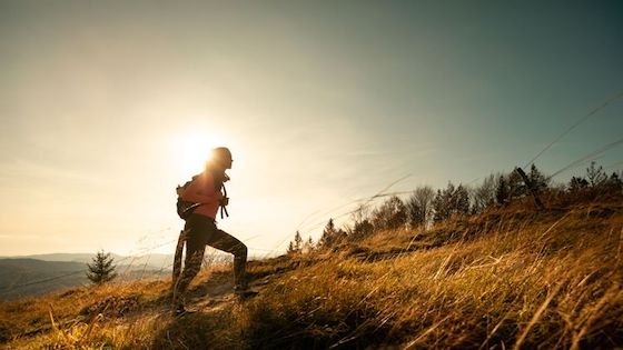 Το πρόγραμμα στοχεύει στην ουσιαστική στήριξη τόσο των ανθρώπων που έχουν βιώσει τη δυσκολία μιας χρόνιας ασθένειας, όσο και των φροντιστών τους.