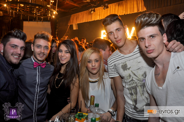 Το αδιαχώρητο στο 'Πίστα night' party του club Prive.