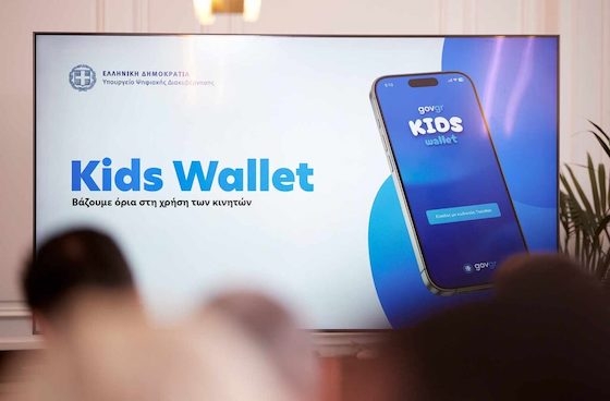 «Πρόκειται για ένα ολοκληρωμένο εργαλείο για την προστασία των ανηλίκων στο Διαδίκτυο», όπως ανέφερε χαρακτηριστικά ο υπουργός Δημήτρης Παπαστεργίου.