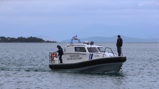 Η επιχείρηση ολοκληρώθηκε με επιτυχία ως προς την προστασία της ανθρώπινης ζωής, χάρη στην άμεση κινητοποίηση των στελεχών του Λιμενικού Σώματος.