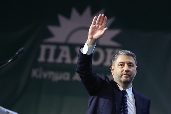 Ο κ. Ανδρουλάκης θα δεσμευτεί, μεταξύ άλλων, για την επαναφορά της 13ης σύνταξης για όλους τους συνταξιούχους.