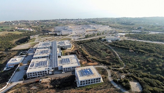 Υπεγράφη η σύμβαση για την ολοκλήρωση των κτιριακών εγκαταστάσεων της Ιατρικής στην Αλεξανδρούπολη.