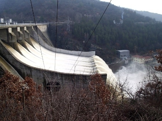 Όλη η αγροτική οικονομία της περιοχής κρέμεται από τις καλές διαθέσεις των Βουλγάρων.