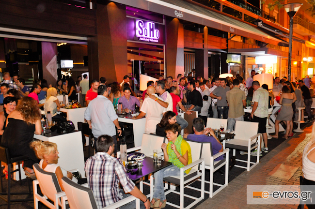 Aνανεωμένο και absolutely fabulous, άνοιξε το SoHo cafe!