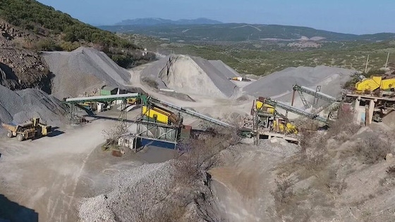 Ο εργαζόμενος σκοτώθηκε κατά τη διάρκεια διαδικασίας πυροδότησης εκρηκτικών στο λατομείο. 