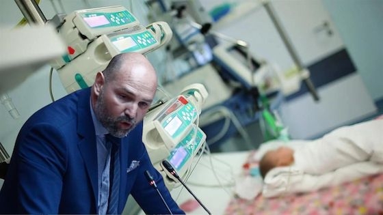 Τα παιδιά της ΑΜΘ ως παιδιά κατώτερου Θεού, χάνουν την ζωή τους λόγω έλλειψης ΜΕΘ.