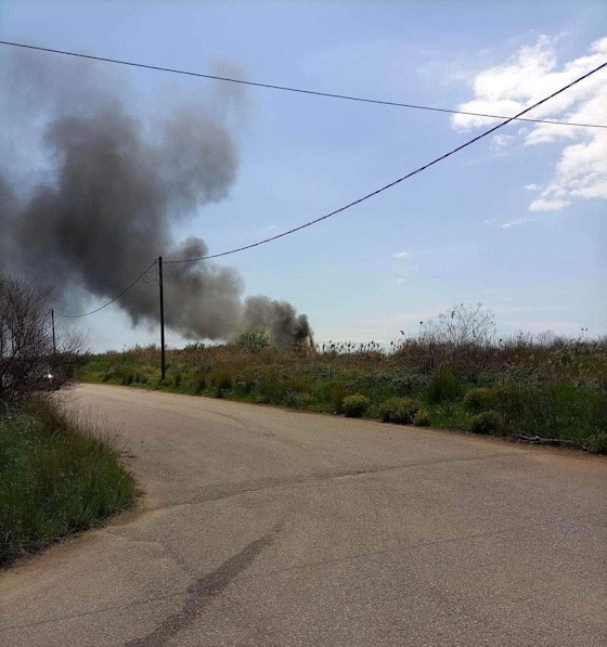 Ατύχημα με γερανό στον Απαλό - "Βρήκε" σε ηλεκτροφόρα καλώδια (video) 