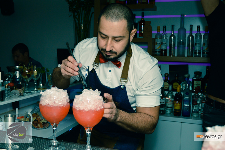 Βραδιά για τα νέα cocktail του Cityζεν δια χειρός Ν. Ουσταμπασίδη.