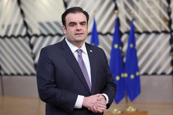 Την παραμονή της εθνικής επετείου ο Υπουργός θα πραγματοποιήσει ομιλία στην Αποθήκη 1 στο λιμάνι της Αλεξανδρούπολης.