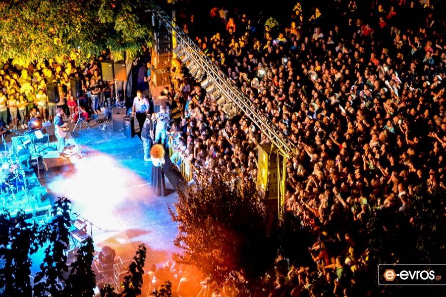 Stavento και Σοφία Κουρτίδου live στην παραλιακή της Αλεξανδρούπολης