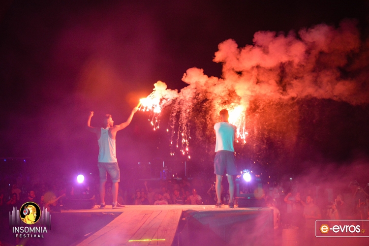 Φωτορεπορτάζ από το 4ο "Insomnia Festival" στην παραλία του Απαλού.