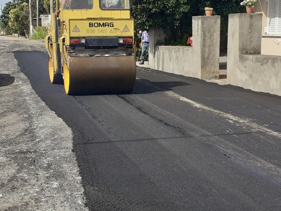 Ασφαλτοστρώσεις αποκατάστασης τομών στο οδικό δίκτυο των οικισμών Καμαριώτισσας & Αλωνίων