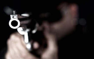 Στο πρατήριο καυσίμων εκείνη την ώρα δεν υπήρχαν χρήματα μιάς που είχαν παραδοθεί πριν από λίγη ώρα.