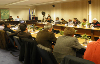 Εβδομήντα ένα θέματα θα συζητηθούν.