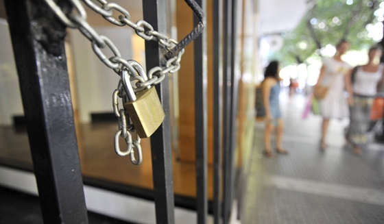 600 Επιχειρήσεις στην ΑΜΘ απειλούνται με λουκέτα